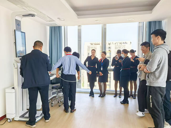 中國聯(lián)通采購上禾智能健康體檢一體機(jī)